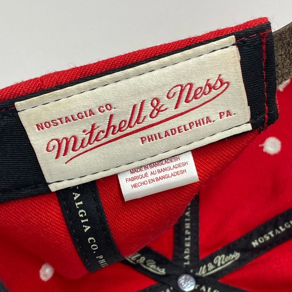 Detroit Red Wings Mitchell & Ness Hat - Picture 6 of 9